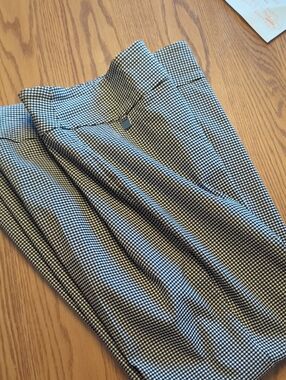 Peck & Peck Black and White Houndstooth ankle pants